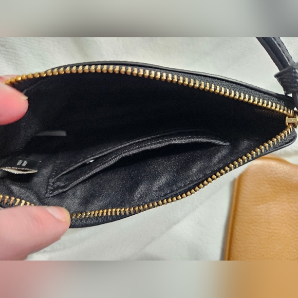 Corner Zip Wristlet - Picture 3 of 6